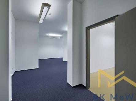 Pronájem kanceláře, 73 m²