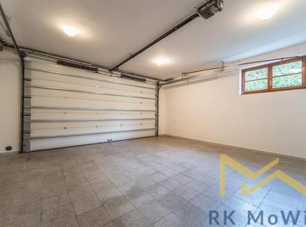 Pronájem kanceláře, 316 m²