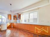 Pronájem domu/vily, 360 m²