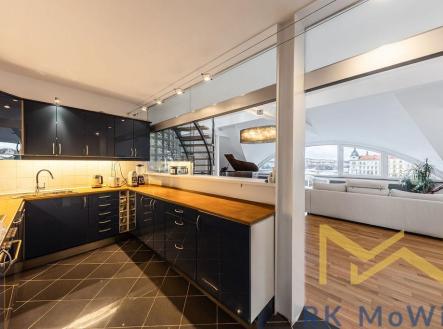 Pronájem bytu, 5+1, 250 m²