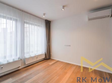 Pronájem bytu, 3+kk, 156 m²