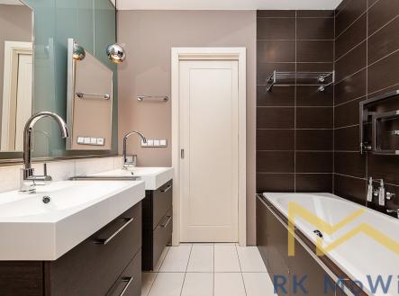 Pronájem bytu, 4+kk, 135 m²