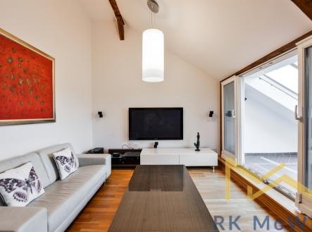 Pronájem bytu, 5+kk, 210 m²