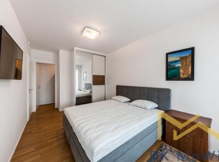 Pronájem bytu, 3+kk, 91 m²