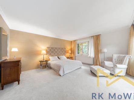 Pronájem domu/vily, 259 m²