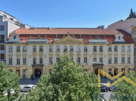 Pronájem kanceláře, 178 m²