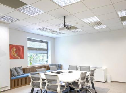 Pronájem kanceláře, 178 m²