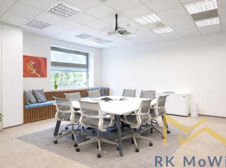 Pronájem kanceláře, 178 m²