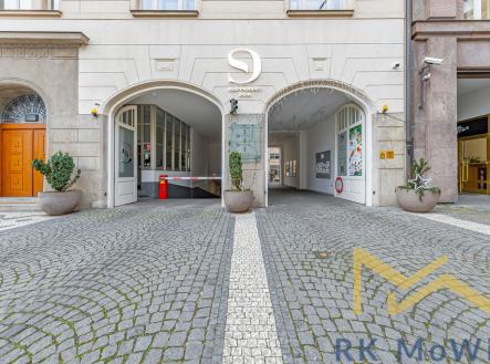 Pronájem kanceláře, 178 m²