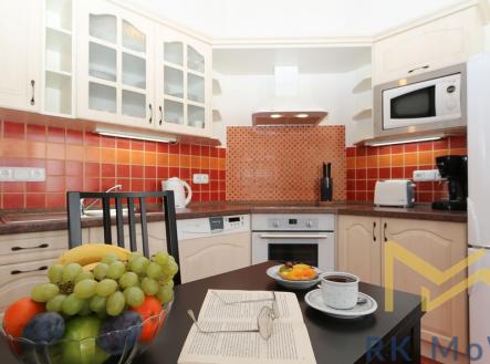 Pronájem bytu, 3+kk, 85 m²