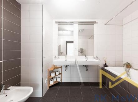 Pronájem bytu, 4+kk, 117 m²