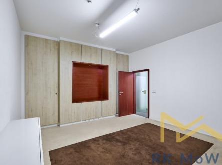 Pronájem kanceláře, 78 m²