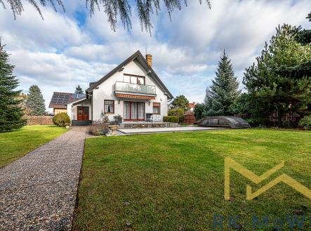 Pronájem domu/vily, 253 m²