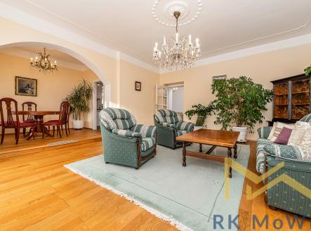 Pronájem domu/vily, 253 m²