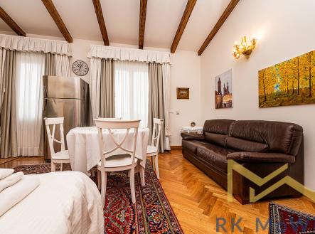 Pronájem bytu, 1+kk, 38 m²