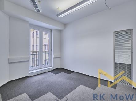 Pronájem kanceláře, 140 m²