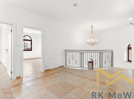 Pronájem domu/vily, 243 m²