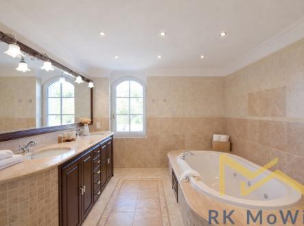 Pronájem domu/vily, 600 m²