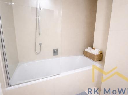 Pronájem bytu, 3+kk, 80 m²