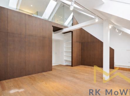 Pronájem bytu, 3+1, 130 m²