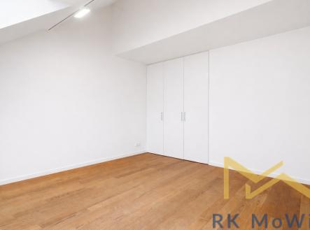 Pronájem bytu, 3+1, 130 m²