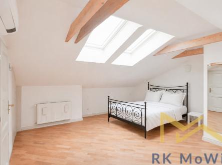 Pronájem bytu, 3+kk, 98 m²