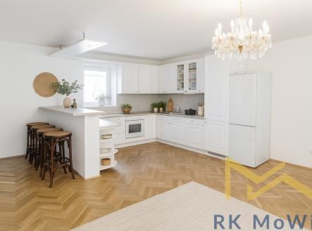 Pronájem domu/vily, 280 m²