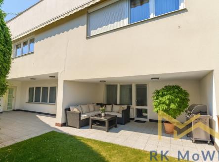 Pronájem domu/vily, 280 m²