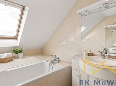 Pronájem domu/vily, 340 m²