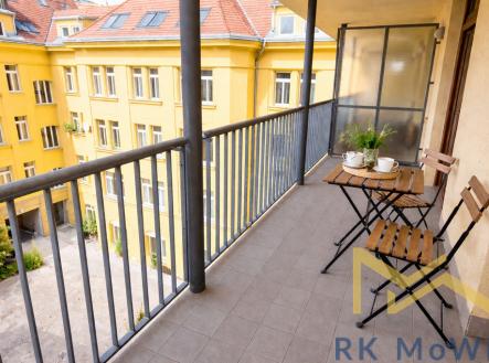 Pronájem kanceláře, 168 m²