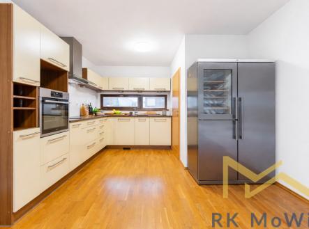 Pronájem domu/vily, 175 m²