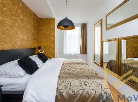 Pronájem bytu, 2+kk, 75 m²