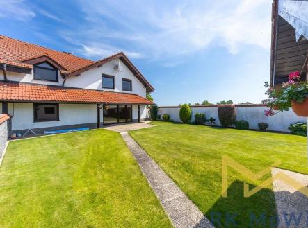 Pronájem domu/vily, 240 m²