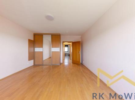 Pronájem domu/vily, 240 m²