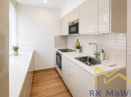 Pronájem bytu, 2+kk, 73 m²