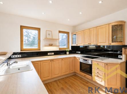 Pronájem domu/vily, 350 m²