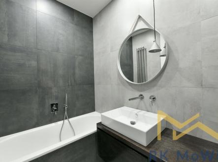 Pronájem bytu, 4+kk, 107 m²