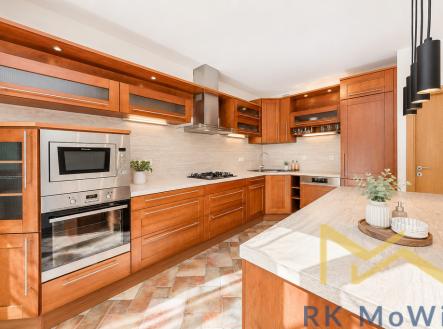 Pronájem domu/vily, 410 m²
