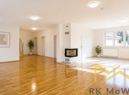 Pronájem domu/vily, 270 m²