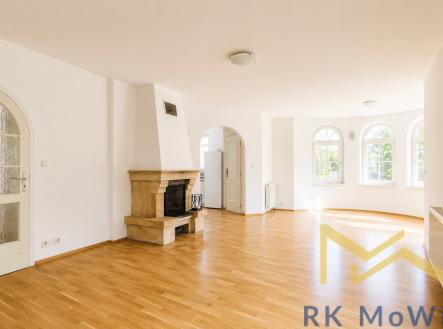 Pronájem domu/vily, 400 m² obrázek