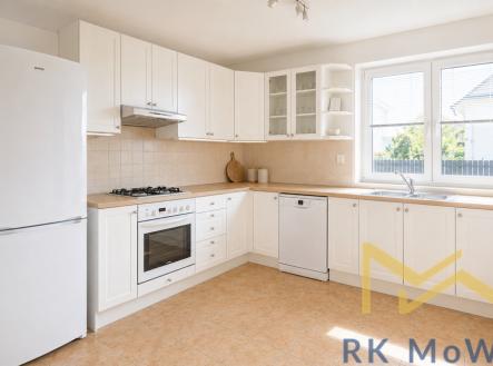 Pronájem domu/vily, 200 m²