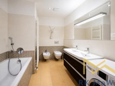 Pronájem bytu, 4+kk, 121 m²
