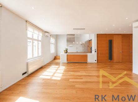 Pronájem bytu, 5+kk, 210 m²