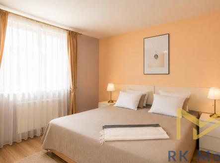Pronájem bytu, 3+kk, 93 m²