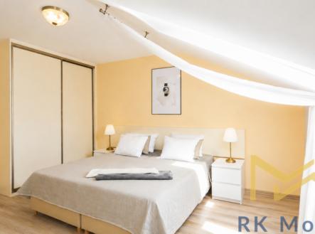 Pronájem bytu, 3+kk, 93 m²