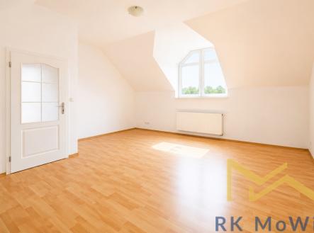 Pronájem domu/vily, 200 m²