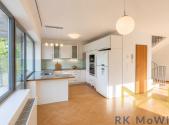 Pronájem domu/vily, 230 m²