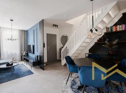 Pronájem bytu, 4+kk, 118 m²