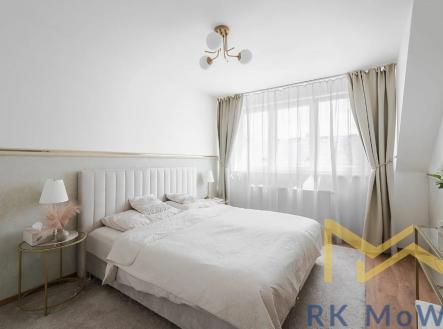 Pronájem bytu, 4+kk, 118 m²