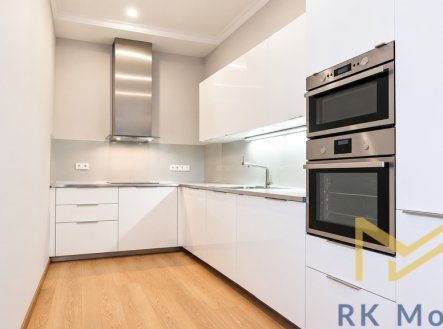 Pronájem bytu, 3+kk, 77 m², Praha – náhled fotky 3